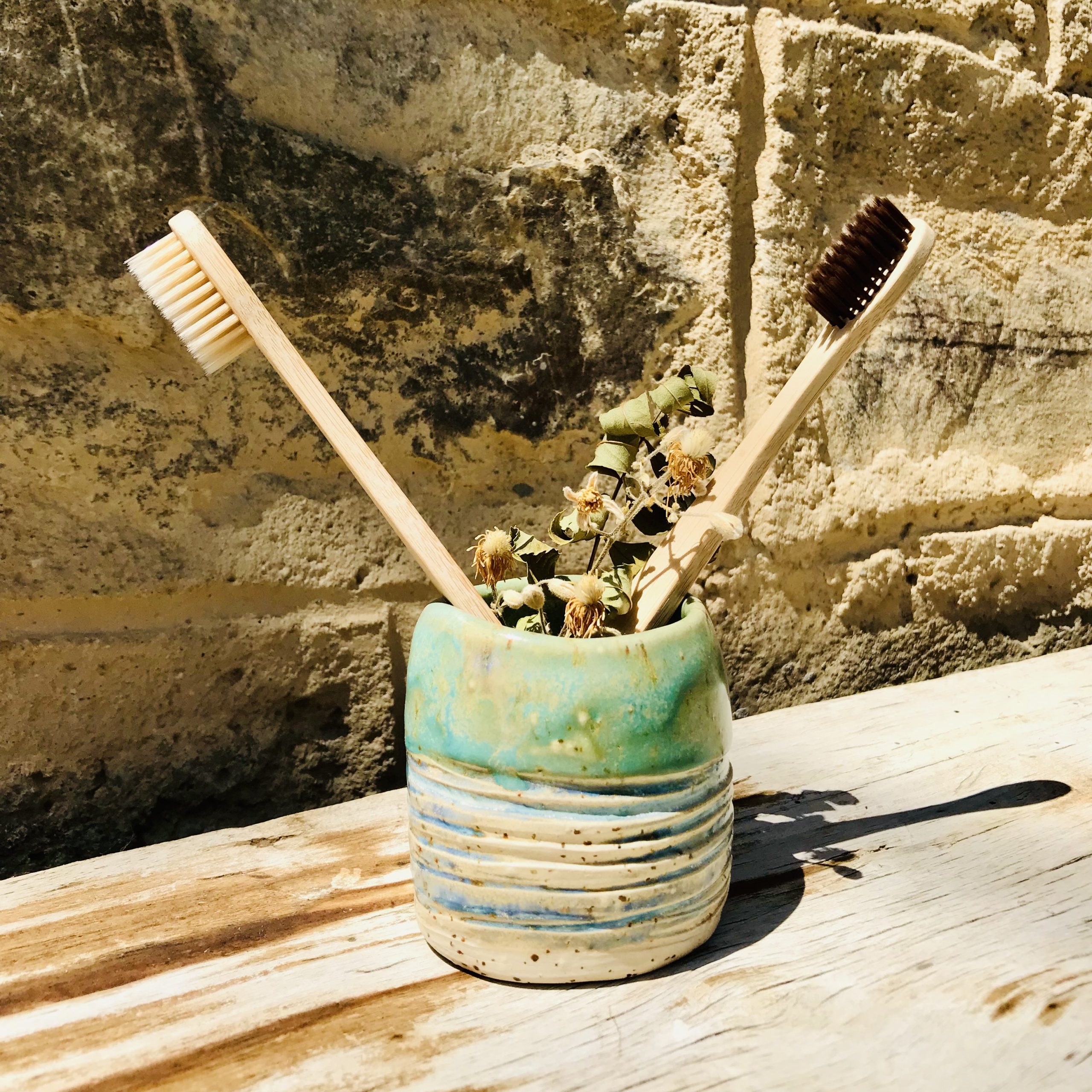 Cepillo de dientes de bambú